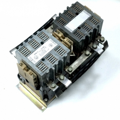 Пускатель электромагнитный ПМА 5502 220в