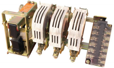 Контактор КТ 6613 220в 100А